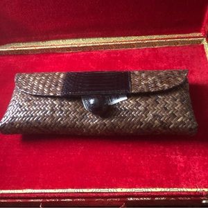 Clutch, nwt